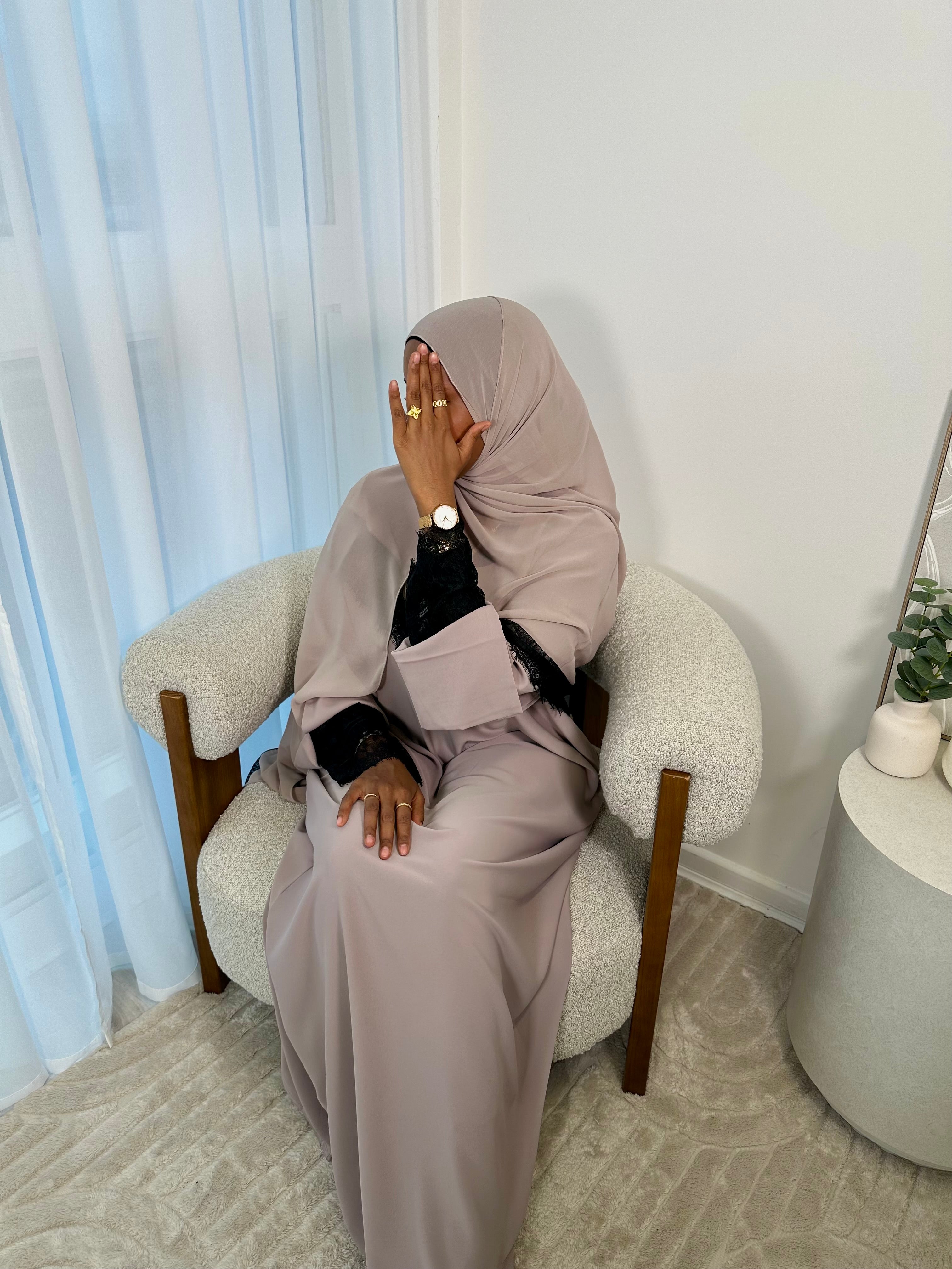 Taupe Closed Lace Abaya set