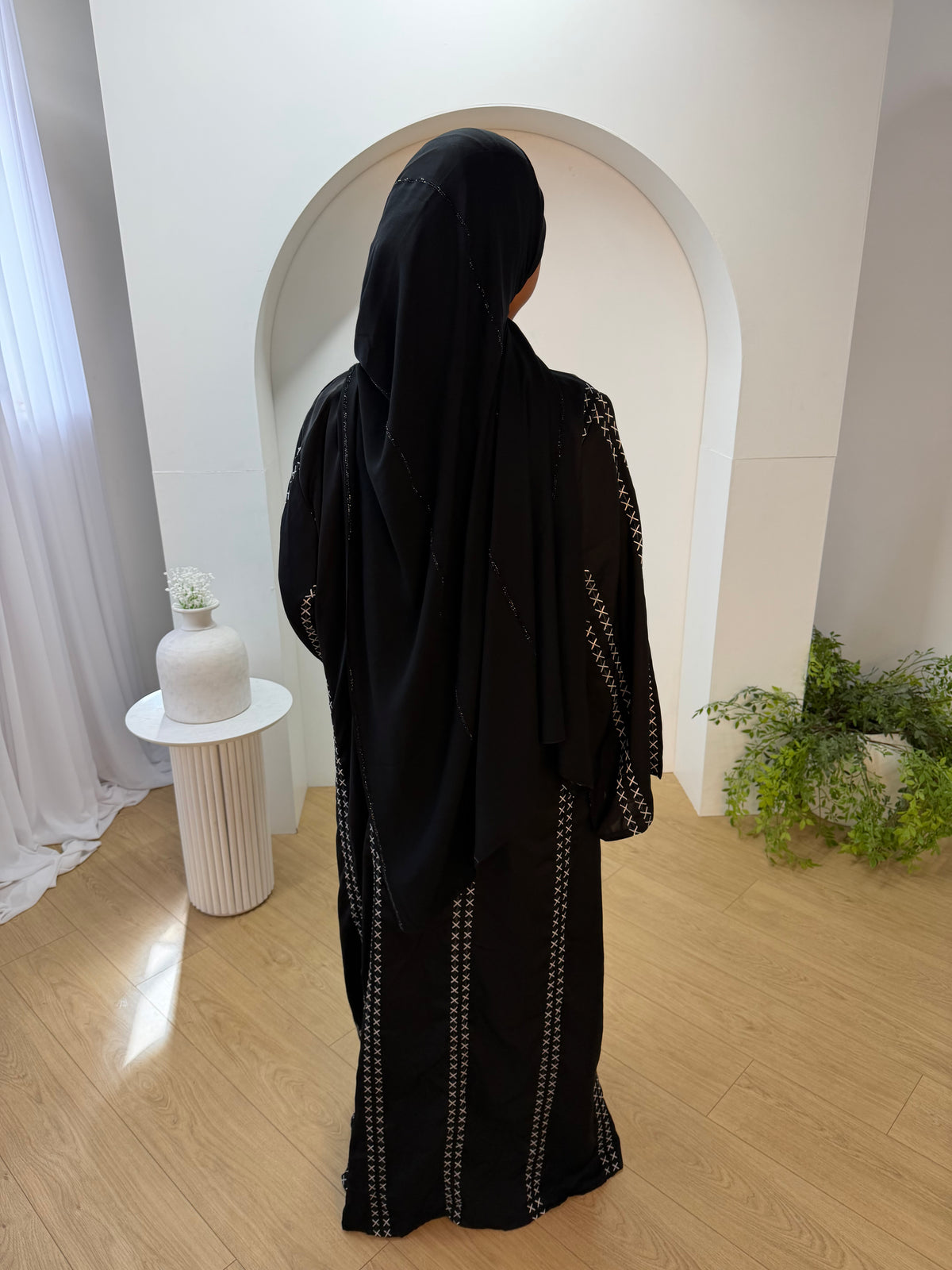 Black detailed Abaya